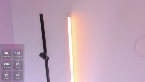 haileystonei online show from 10/11/25, 11:42