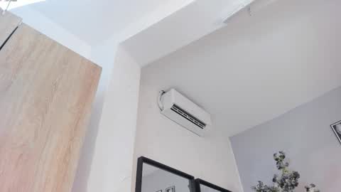 haileystonei online show from 11/05/25, 11:21