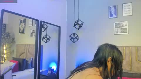 haileystonei online show from 02/13/26, 11:39