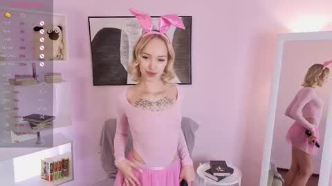 Lylu online show from 12/20/25, 10:17