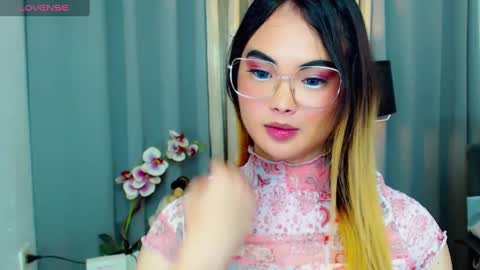 Snapshot of hailywilson chatting on 03/02/25, 05:23 haily online show from 03/02/25, 05:23