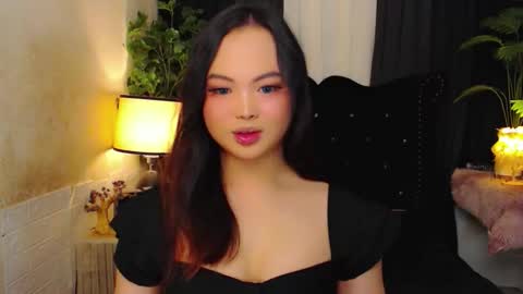 Snapshot of hailywilson chatting on 10/24/25, 03:03 haily online show from 10/24/25, 03:03