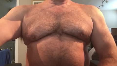 Snapshot of hairbear5 chatting on 07/07/26, 01:37 Bruce online show from 07/07/26, 01:37