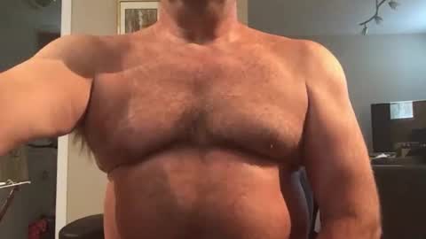 Snapshot of hairbear5 chatting on 07/28/26, 01:32 Bruce online show from 07/28/26, 01:32