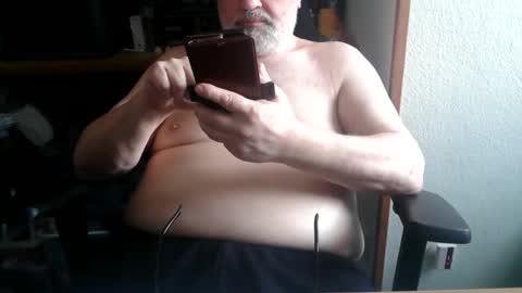 hairyarmpit_lover_1970 online show from 04/23/26, 12:29