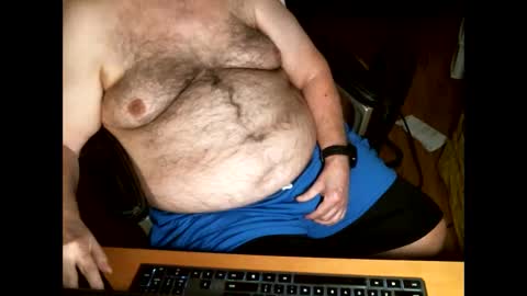 hairybear813 online show from 11/20/25, 04:34