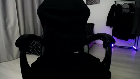 Adam online show from 01/05/26, 07:39