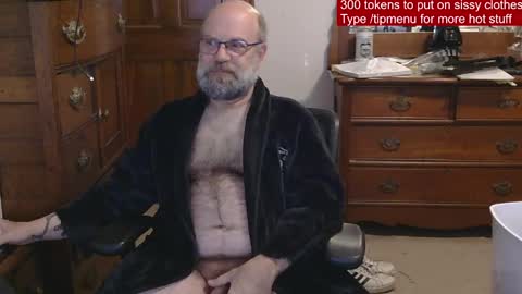 HairyDaddyBear69 online show from 04/22/26, 11:56