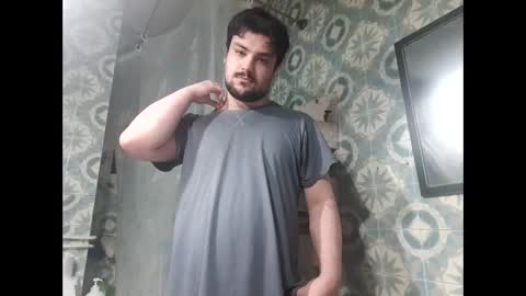 Snapshot of hairyfatboy01 chatting on 05/12/26, 01:47 hairyfatboy01 online show from 05/12/26, 01:47