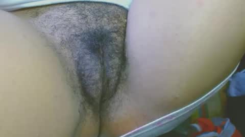 hairygirl83 online show from 05/06/26, 12:54