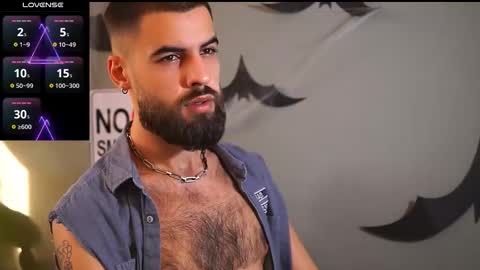 Snapshot of hairyrobxxx chatting on 10/19/25, 12:17 HairyRobXxX online show from 10/19/25, 12:17