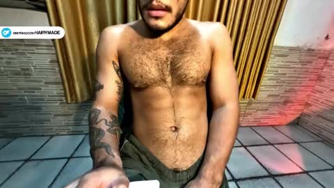 Snapshot of hairyshort chatting on 01/16/25, 11:06 hairy and short online show from 01/16/25, 11:06
