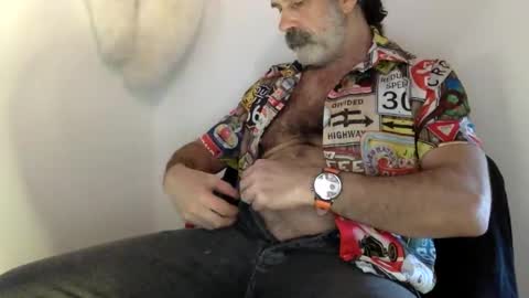 Snapshot of hairytonkas chatting on 03/02/25, 10:05 HairyTonkas online show from 03/02/25, 10:05