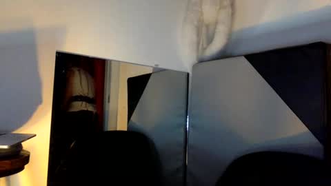 Snapshot of hairytonkas chatting on 09/29/25, 04:17 HairyTonkas online show from 09/29/25, 04:17