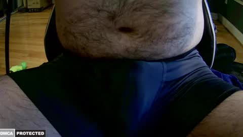 Snapshot of hairyuncut1705 chatting on 03/22/26, 11:57 hairyuncut1705 online show from 03/22/26, 11:57