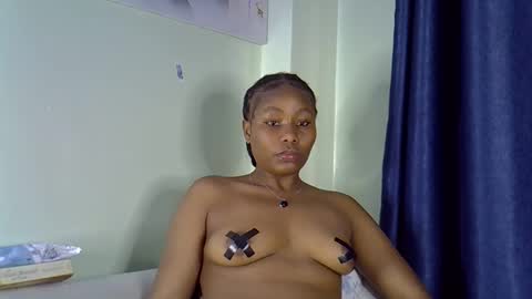 Snapshot of haizel_ebony chatting on 10/23/25, 08:13 haizel online show from 10/23/25, 08:13
