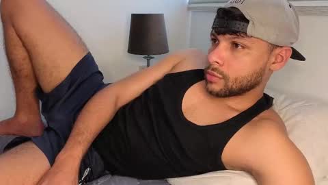 Independent       model  online show from 11/09/25, 06:28