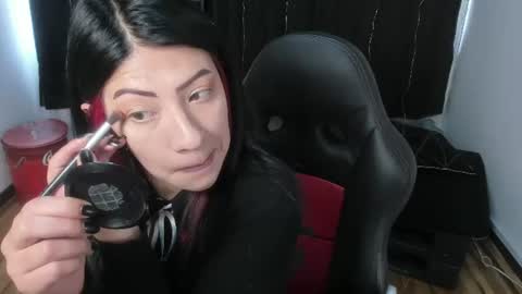 Snapshot of halley_ravenn chatting on 07/18/26, 03:38 halley_ravenn online show from 07/18/26, 03:38