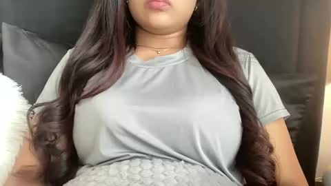 halleyb2026 online show from 02/14/26, 05:21