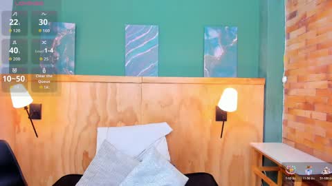 Halley Lorens online show from 04/23/26, 07:27