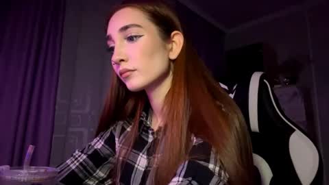 Holly online show from 11/17/25, 06:46