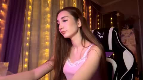 Holly online show from 12/20/25, 08:05