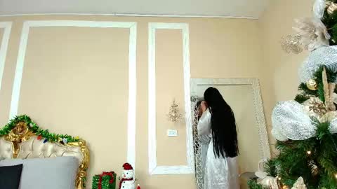 Hallie Stone online show from 12/21/25, 01:40