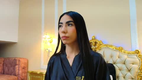 Hallie Stone online show from 04/05/26, 12:13