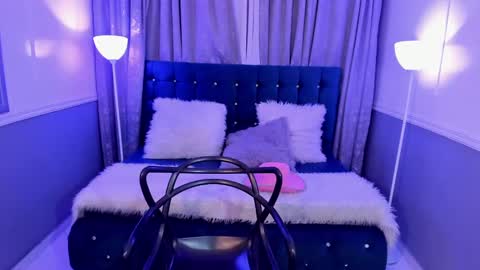 Snapshot of hallsred_rh chatting on 01/25/25, 12:06 Halls Red online show from 01/25/25, 12:06