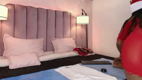  Hally Bans  online show from 12/01/25, 06:57