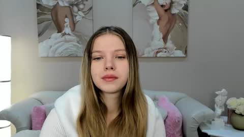 Snapshot of hallybradley chatting on 02/25/26, 05:06 HallyBradley online show from 02/25/26, 05:06