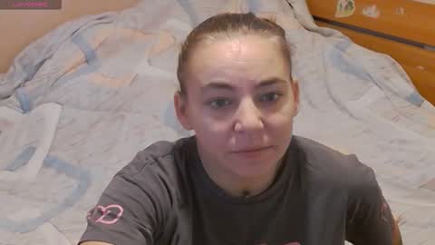 Snapshot of halseysmith chatting on 11/11/25, 10:37 HalseySmith online show from 11/11/25, 10:37