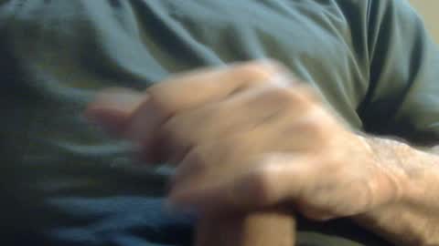 Snapshot of hamhead71 chatting on 12/31/24, 05:40 hamhead71 online show from 12/31/24, 05:40