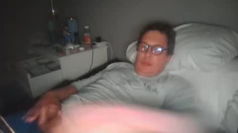 Snapshot of hammer44234423 chatting on 02/26/26, 01:04 hammer44234423 online show from 02/26/26, 01:04