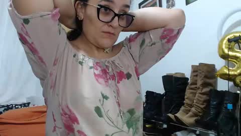 hammer9247 online show from 10/19/25, 02:18