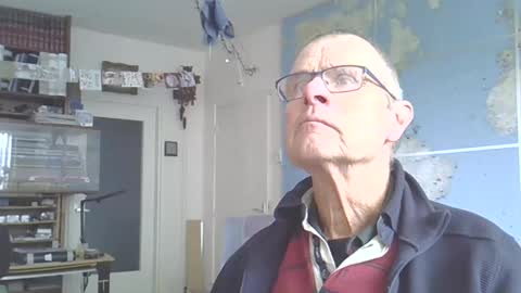 Prefer men 80 online show from 02/19/25, 03:38