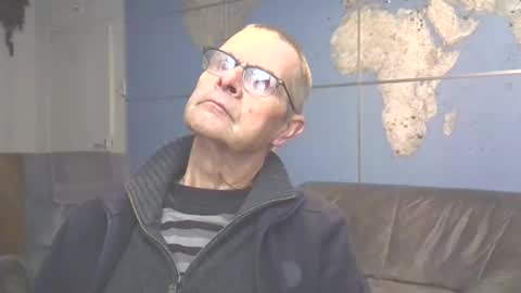 Prefer men 80 online show from 11/20/25, 04:29