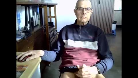 Prefer men 80 online show from 02/17/26, 11:18