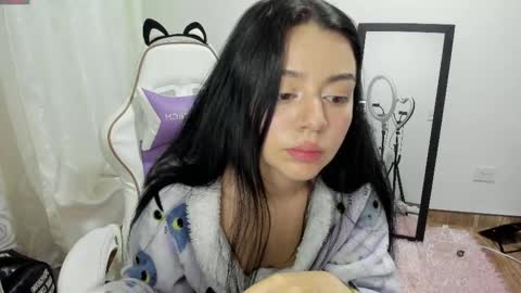 Snapshot of hana_garcia chatting on 05/15/26, 11:45 Hana Garcia online show from 05/15/26, 11:45