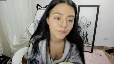 Snapshot of hana_garcia chatting on 05/16/26, 12:07 Hana Garcia online show from 05/16/26, 12:07
