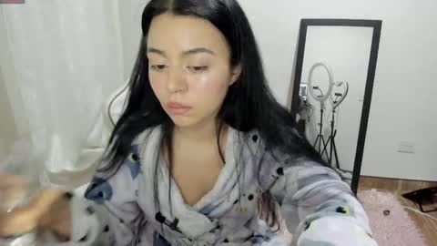 Snapshot of hana_garcia chatting on 05/16/26, 12:18 Hana Garcia online show from 05/16/26, 12:18
