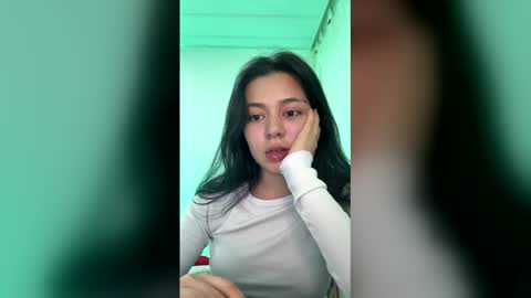 Snapshot of hana_garcia chatting on 05/17/26, 02:09 Hana Garcia online show from 05/17/26, 02:09