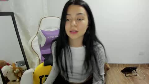Snapshot of hana_garcia chatting on 05/18/26, 01:24 Hana Garcia online show from 05/18/26, 01:24