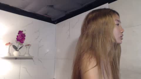 hana_soojin online show from 03/09/26, 09:52