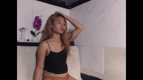 hana_soojin online show from 03/14/26, 12:10