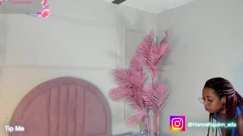 Snapshot of hanaahquinn chatting on 04/25/26, 11:35 hanaahquinn online show from 04/25/26, 11:35