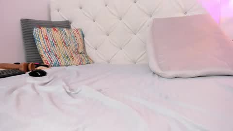 hanah_gray online show from 03/11/25, 05:24