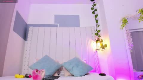 hanah_gray online show from 10/25/25, 11:07