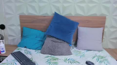 HANAH  online show from 01/31/25, 05:53