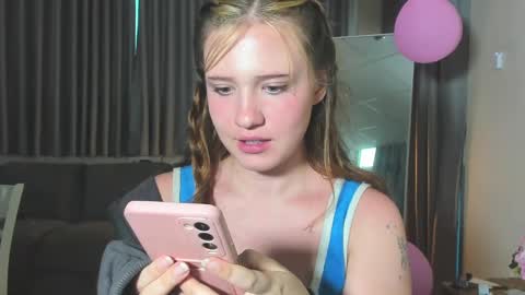 hanahwoods online show from 03/09/25, 12:00